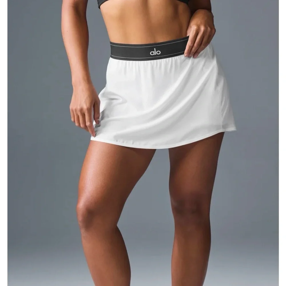 ALO Yoga Women's White Athletic Skort with Black Elastic Waistband